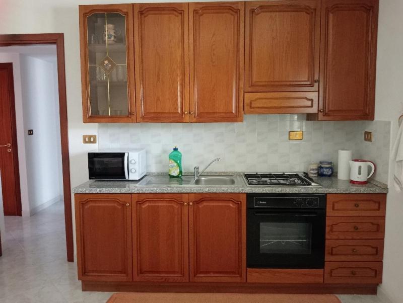 Villa Flora - With Sea View, 2 Minutes Walk To Beach ตรัปเปโต ภายนอก รูปภาพ