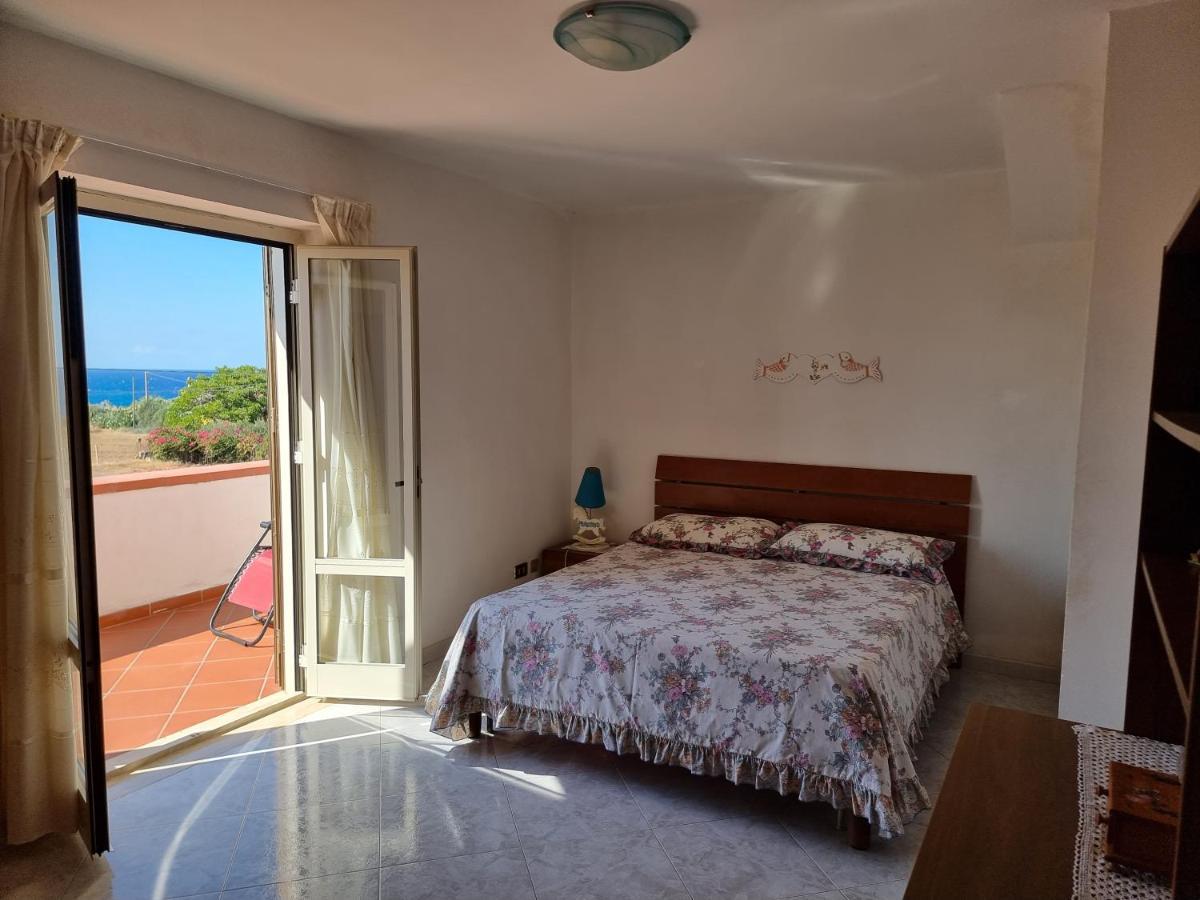 Villa Flora - With Sea View, 2 Minutes Walk To Beach ตรัปเปโต ภายนอก รูปภาพ