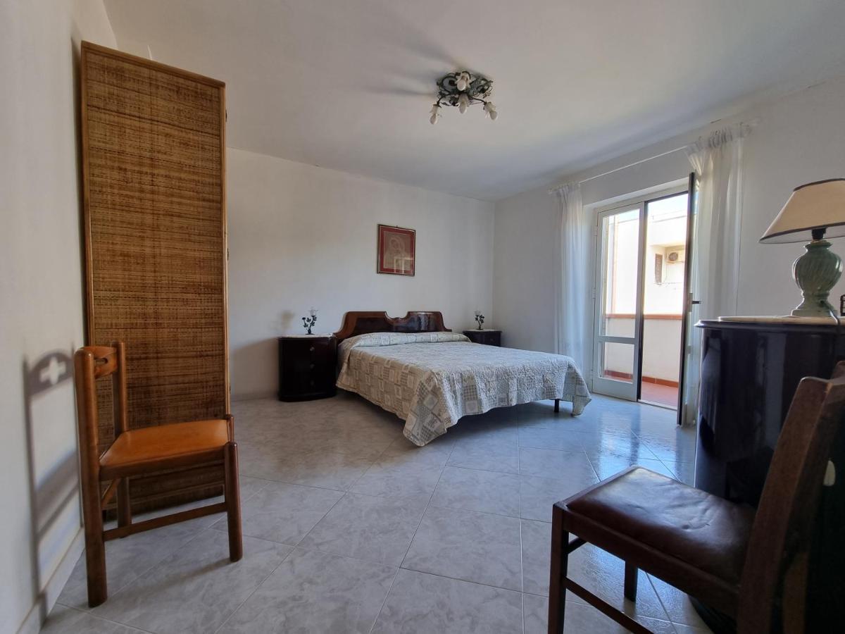 Villa Flora - With Sea View, 2 Minutes Walk To Beach ตรัปเปโต ภายนอก รูปภาพ